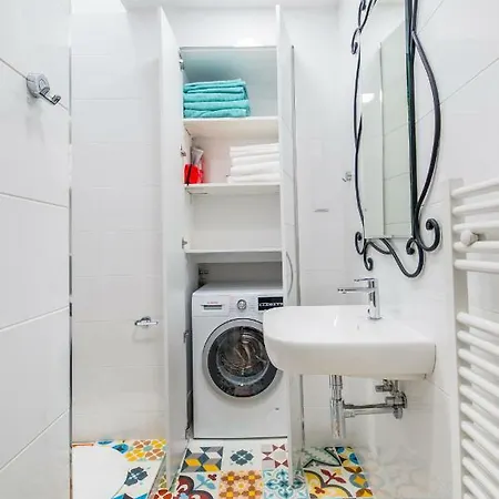 Apartment Designer Aristocratic 1 Bedroom | Next To Cathedral