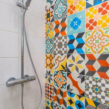 Designer Aristocratic 1 Bedroom | Next To Cathedral Apartment